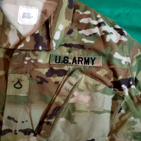 OFFICIAL U.S. ARMY MILITARY JACKET - Picture 4 of 7